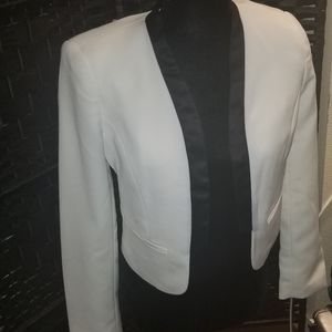 Euc ladies sassy  short forever 21 blazer